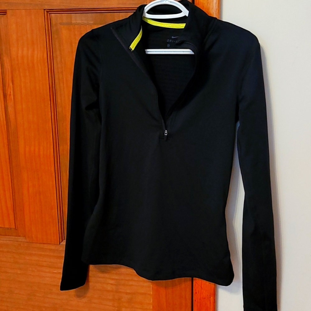 Like New Nike Warm Top